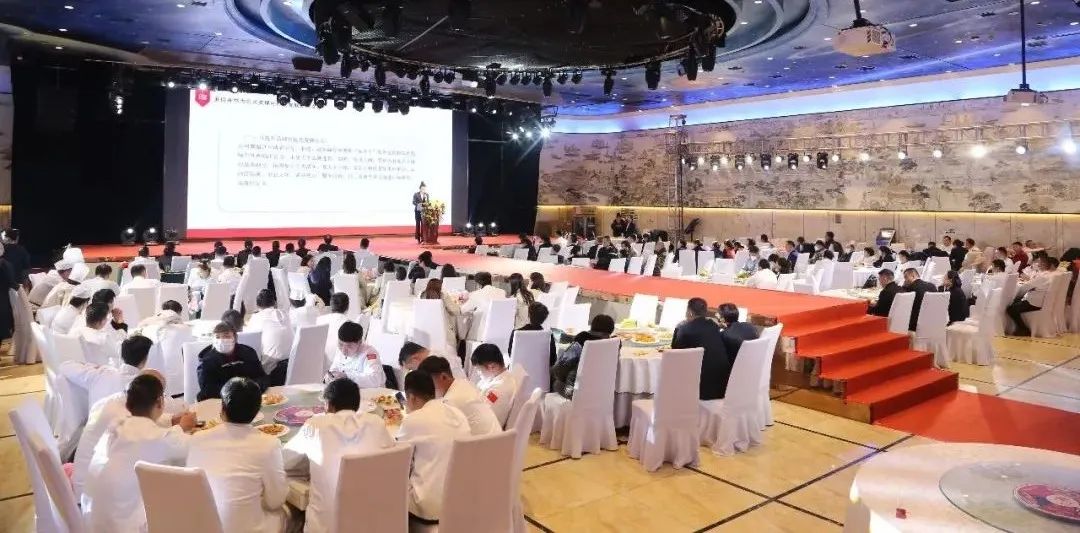 年会1.jpg